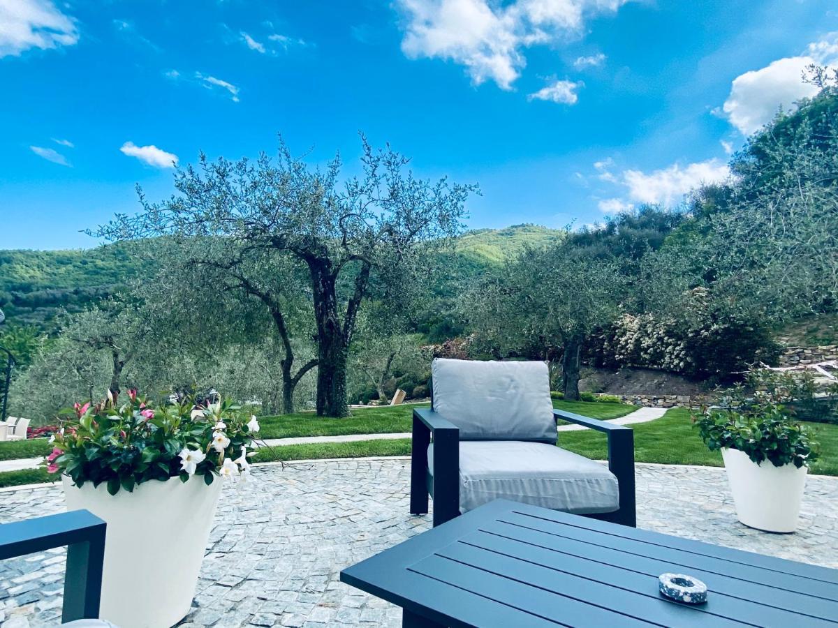 Casa Vacanze Gli Ulivi Borgomaro Exterior photo